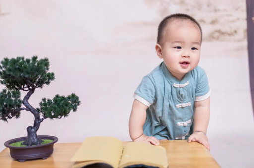 许昌宝宝脸上小白点